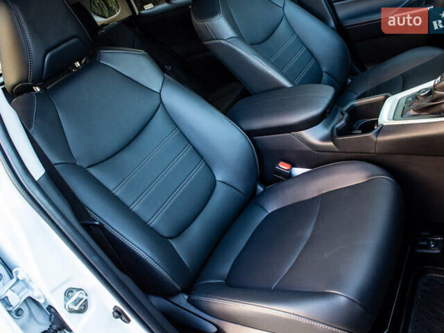 Белый Тойота РАВ 4, объемом двигателя 2.49 л и пробегом 3 тыс. км за 42000 $, фото 45 на Automoto.ua