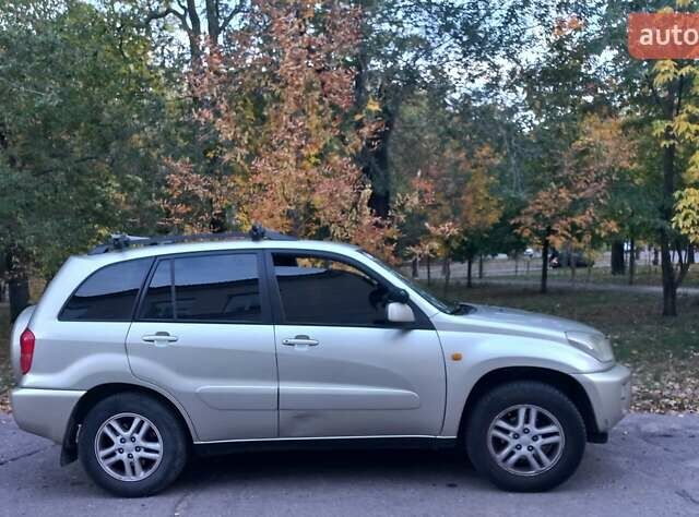 Бежевий Тойота РАВ 4, об'ємом двигуна 2 л та пробігом 280 тис. км за 7500 $, фото 3 на Automoto.ua