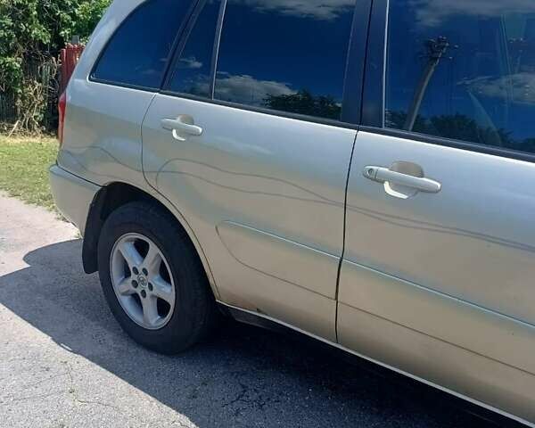 Бежевый Тойота РАВ 4, объемом двигателя 2 л и пробегом 200 тыс. км за 7800 $, фото 2 на Automoto.ua