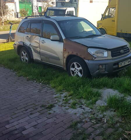 Бежевый Тойота РАВ 4, объемом двигателя 2 л и пробегом 300 тыс. км за 1500 $, фото 1 на Automoto.ua