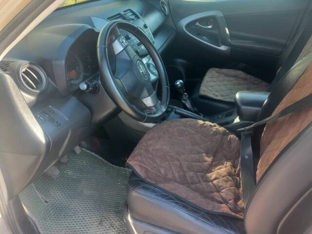 Бежевый Тойота РАВ 4, объемом двигателя 2.2 л и пробегом 270 тыс. км за 9000 $, фото 6 на Automoto.ua