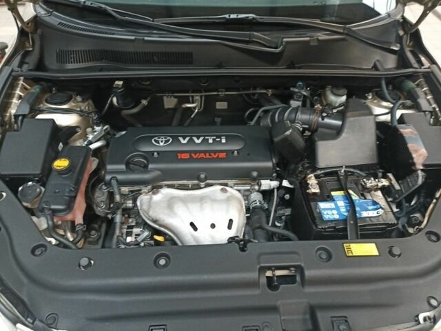 Бежевый Тойота РАВ 4, объемом двигателя 0.2 л и пробегом 250 тыс. км за 2950 $, фото 2 на Automoto.ua