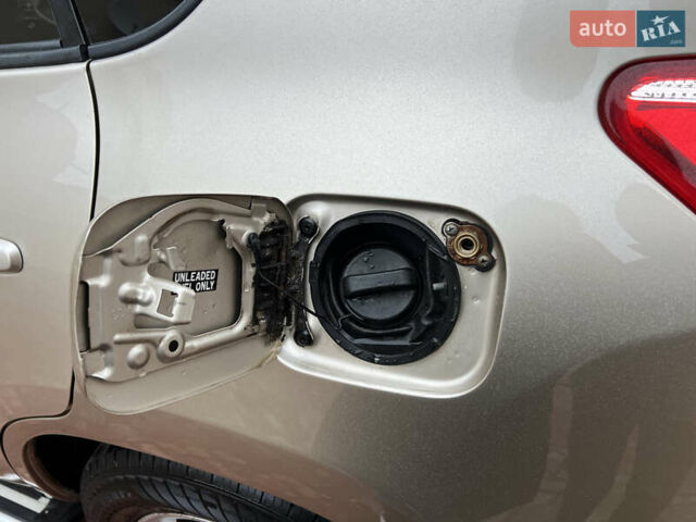 Бежевий Тойота РАВ 4, об'ємом двигуна 2 л та пробігом 230 тис. км за 10300 $, фото 21 на Automoto.ua