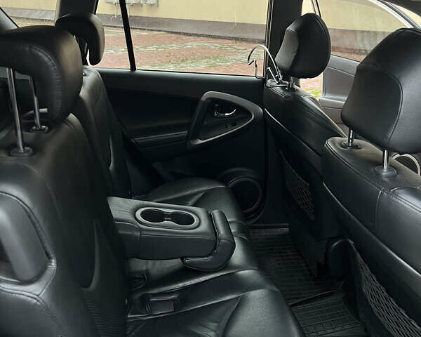 Бежевий Тойота РАВ 4, об'ємом двигуна 2 л та пробігом 230 тис. км за 10300 $, фото 16 на Automoto.ua