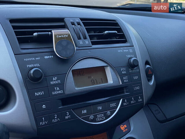 Бежевий Тойота РАВ 4, об'ємом двигуна 2 л та пробігом 253 тис. км за 9299 $, фото 11 на Automoto.ua