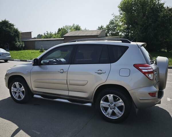 Бежевый Тойота РАВ 4, объемом двигателя 2 л и пробегом 240 тыс. км за 11799 $, фото 19 на Automoto.ua