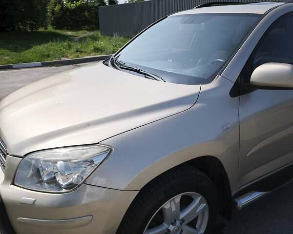 Бежевый Тойота РАВ 4, объемом двигателя 2 л и пробегом 240 тыс. км за 11799 $, фото 29 на Automoto.ua