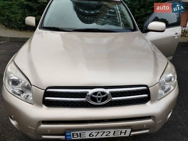 Бежевий Тойота РАВ 4, об'ємом двигуна 2.36 л та пробігом 203 тис. км за 9300 $, фото 6 на Automoto.ua