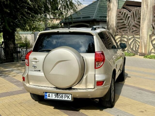 Бежевий Тойота РАВ 4, об'ємом двигуна 2 л та пробігом 233 тис. км за 8900 $, фото 7 на Automoto.ua