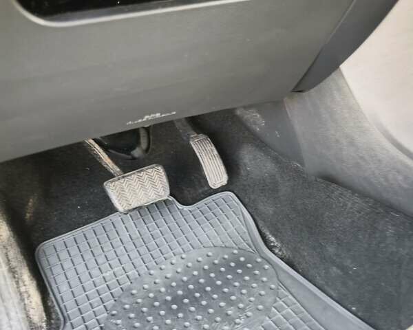 Бежевый Тойота РАВ 4, объемом двигателя 2 л и пробегом 240 тыс. км за 11799 $, фото 43 на Automoto.ua