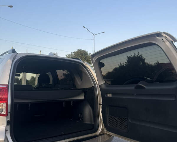 Бежевый Тойота РАВ 4, объемом двигателя 2 л и пробегом 249 тыс. км за 9500 $, фото 17 на Automoto.ua