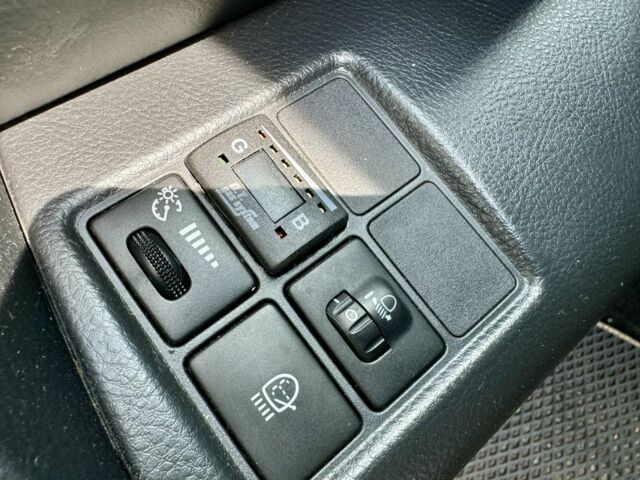 Бежевий Тойота РАВ 4, об'ємом двигуна 2 л та пробігом 233 тис. км за 8900 $, фото 19 на Automoto.ua