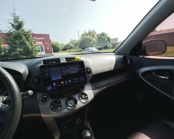 Бежевый Тойота РАВ 4, объемом двигателя 2 л и пробегом 240 тыс. км за 11799 $, фото 67 на Automoto.ua