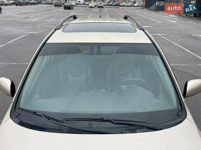 Бежевый Тойота РАВ 4, объемом двигателя 2 л и пробегом 235 тыс. км за 9500 $, фото 6 на Automoto.ua