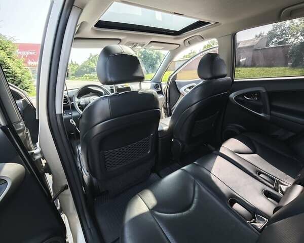 Бежевый Тойота РАВ 4, объемом двигателя 2 л и пробегом 240 тыс. км за 11799 $, фото 53 на Automoto.ua