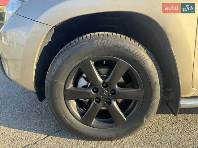 Бежевый Тойота РАВ 4, объемом двигателя 2 л и пробегом 249 тыс. км за 9500 $, фото 10 на Automoto.ua