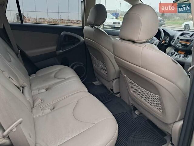 Бежевый Тойота РАВ 4, объемом двигателя 3.46 л и пробегом 169 тыс. км за 10999 $, фото 9 на Automoto.ua