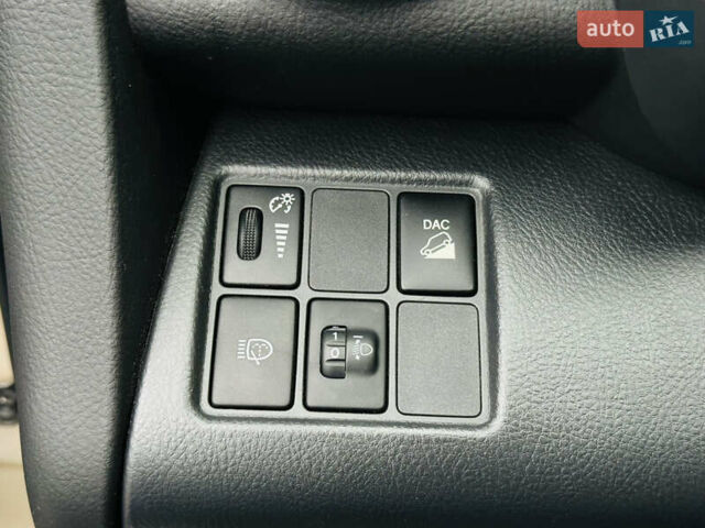 Бежевий Тойота РАВ 4, об'ємом двигуна 2 л та пробігом 157 тис. км за 13400 $, фото 33 на Automoto.ua