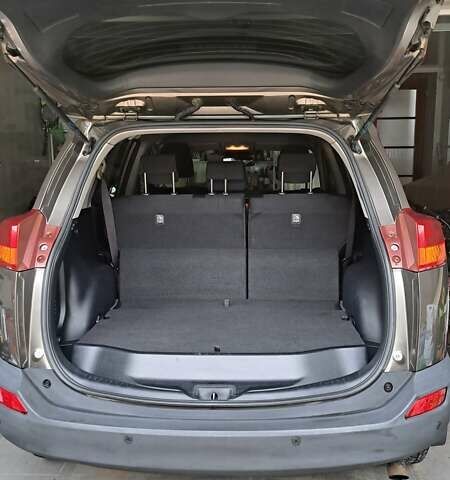 Бежевый Тойота РАВ 4, объемом двигателя 2.23 л и пробегом 130 тыс. км за 17500 $, фото 5 на Automoto.ua