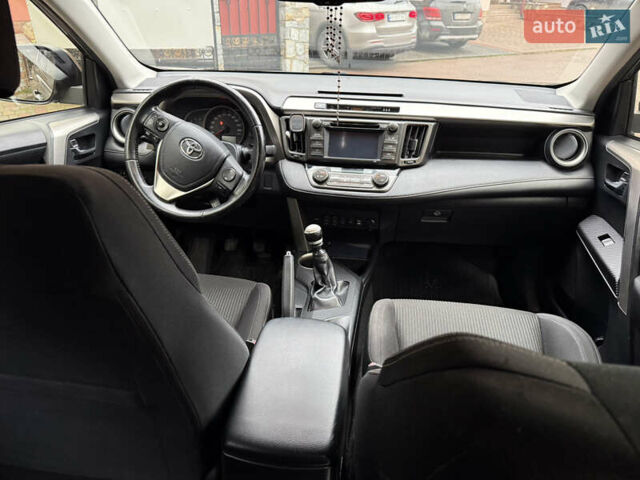 Бежевый Тойота РАВ 4, объемом двигателя 2.23 л и пробегом 114 тыс. км за 20000 $, фото 6 на Automoto.ua