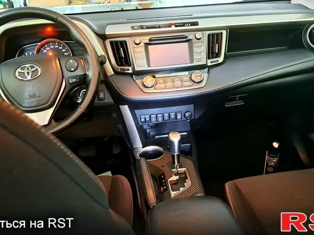 Бежевий Тойота РАВ 4, об'ємом двигуна 2.2 л та пробігом 131 тис. км за 16700 $, фото 2 на Automoto.ua