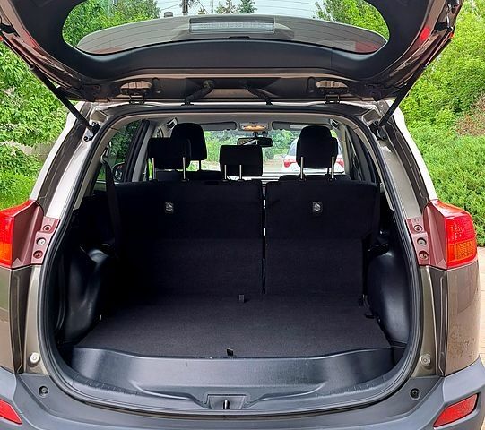 Бежевий Тойота РАВ 4, об'ємом двигуна 2.2 л та пробігом 131 тис. км за 16700 $, фото 4 на Automoto.ua