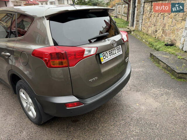 Бежевый Тойота РАВ 4, объемом двигателя 2.23 л и пробегом 114 тыс. км за 20000 $, фото 3 на Automoto.ua