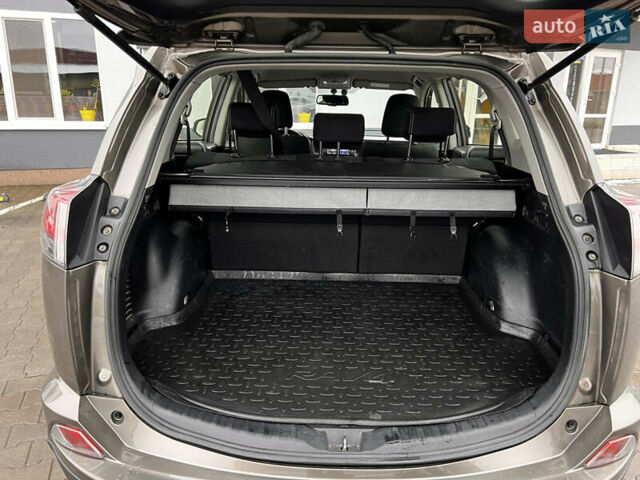 Бежевый Тойота РАВ 4, объемом двигателя 2.23 л и пробегом 167 тыс. км за 23500 $, фото 24 на Automoto.ua