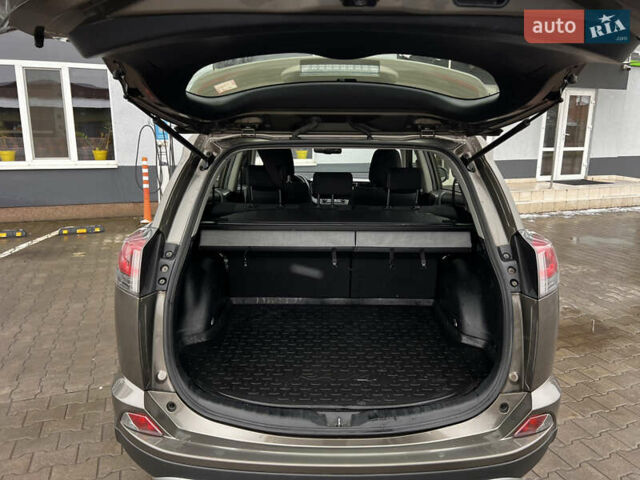 Бежевый Тойота РАВ 4, объемом двигателя 2.23 л и пробегом 167 тыс. км за 23500 $, фото 25 на Automoto.ua