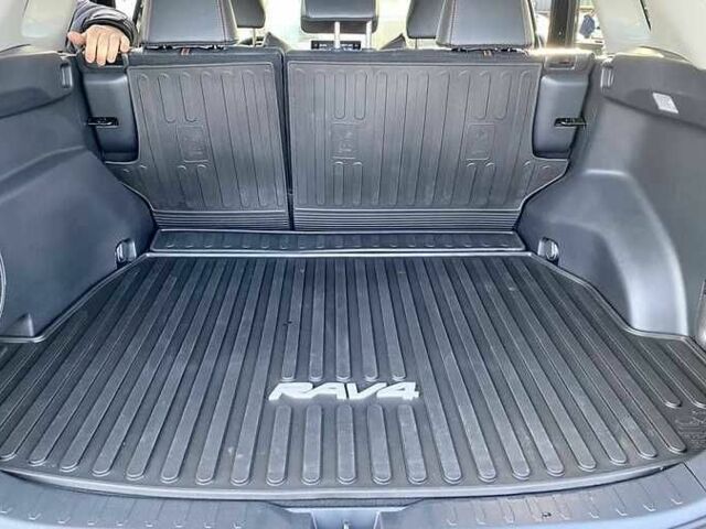 Тойота РАВ 4 2019 в Киеве на Automoto.ua Черный Тойота РАВ 4, объемом двигателя 2.5 л и пробегом 55 тыс. км за 22500 $, фото 14 на Automoto.ua