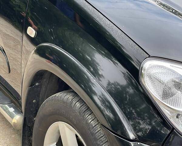 Чорний Тойота РАВ 4, об'ємом двигуна 2 л та пробігом 265 тис. км за 6699 $, фото 4 на Automoto.ua