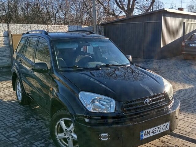 Черный Тойота РАВ 4, объемом двигателя 2 л и пробегом 120 тыс. км за 6700 $, фото 1 на Automoto.ua