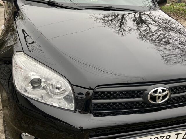 Черный Тойота РАВ 4, объемом двигателя 2 л и пробегом 218 тыс. км за 9700 $, фото 3 на Automoto.ua