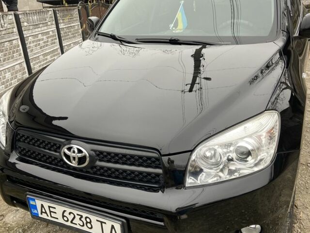 Черный Тойота РАВ 4, объемом двигателя 2 л и пробегом 218 тыс. км за 9700 $, фото 4 на Automoto.ua