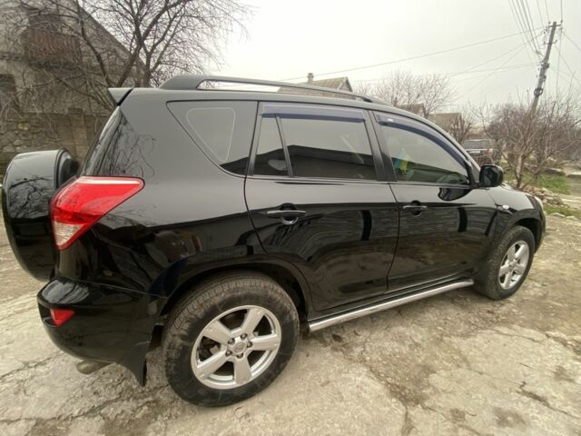 Черный Тойота РАВ 4, объемом двигателя 2 л и пробегом 218 тыс. км за 9700 $, фото 2 на Automoto.ua