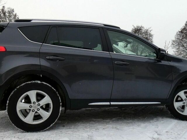 Черный Тойота РАВ 4, объемом двигателя 2 л и пробегом 190 тыс. км за 7800 $, фото 6 на Automoto.ua