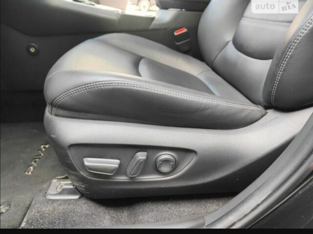 Черный Тойота РАВ 4, объемом двигателя 2 л и пробегом 17 тыс. км за 29700 $, фото 8 на Automoto.ua