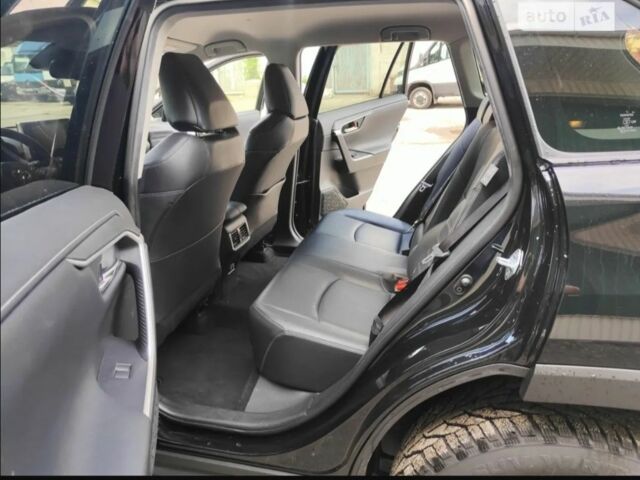 Черный Тойота РАВ 4, объемом двигателя 2 л и пробегом 17 тыс. км за 29700 $, фото 6 на Automoto.ua