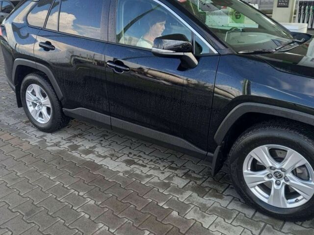 Черный Тойота РАВ 4, объемом двигателя 2 л и пробегом 17 тыс. км за 29700 $, фото 3 на Automoto.ua