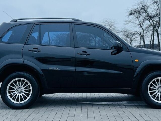 Черный Тойота РАВ 4, объемом двигателя 2 л и пробегом 205 тыс. км за 5900 $, фото 11 на Automoto.ua