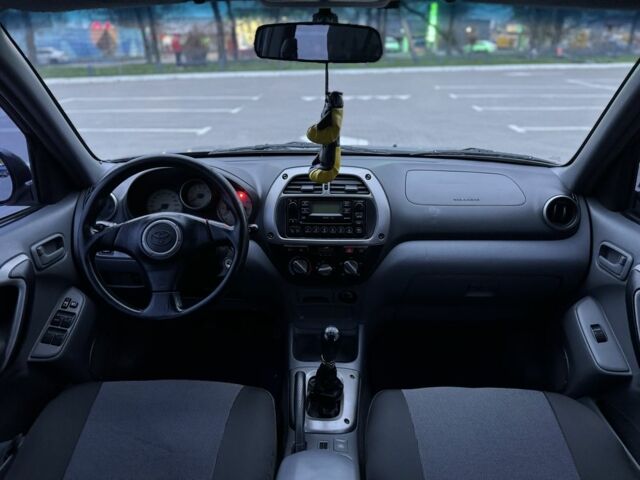 Черный Тойота РАВ 4, объемом двигателя 2 л и пробегом 205 тыс. км за 5900 $, фото 21 на Automoto.ua