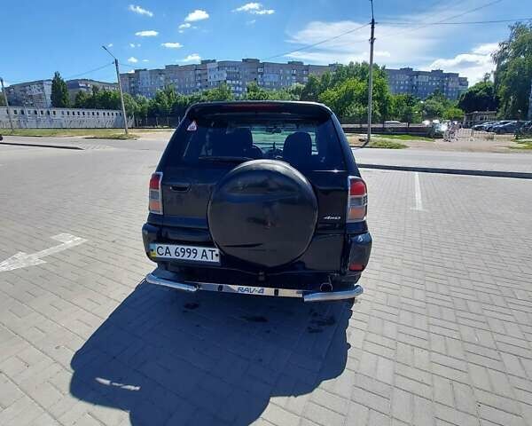 Черный Тойота РАВ 4, объемом двигателя 2 л и пробегом 225 тыс. км за 5500 $, фото 3 на Automoto.ua