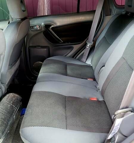 Черный Тойота РАВ 4, объемом двигателя 2 л и пробегом 245 тыс. км за 6800 $, фото 18 на Automoto.ua