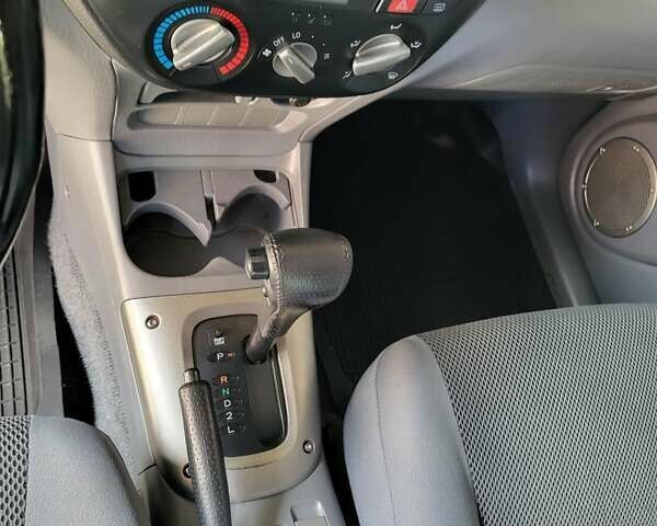 Черный Тойота РАВ 4, объемом двигателя 2 л и пробегом 245 тыс. км за 6800 $, фото 14 на Automoto.ua