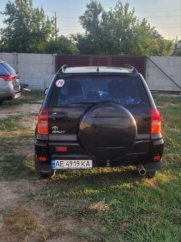 Черный Тойота РАВ 4, объемом двигателя 2 л и пробегом 268 тыс. км за 6500 $, фото 3 на Automoto.ua