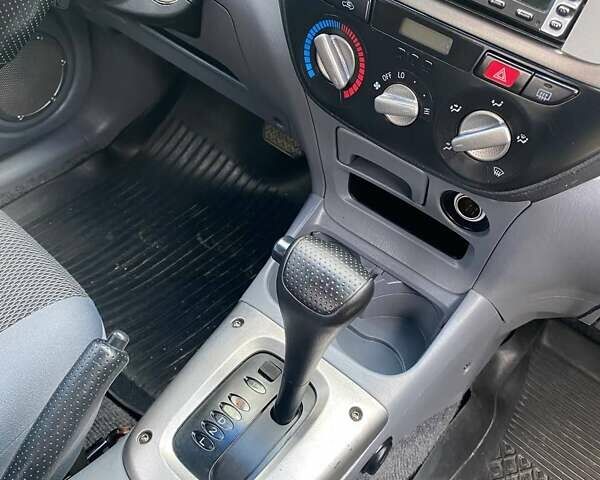 Чорний Тойота РАВ 4, об'ємом двигуна 2 л та пробігом 160 тис. км за 7000 $, фото 11 на Automoto.ua