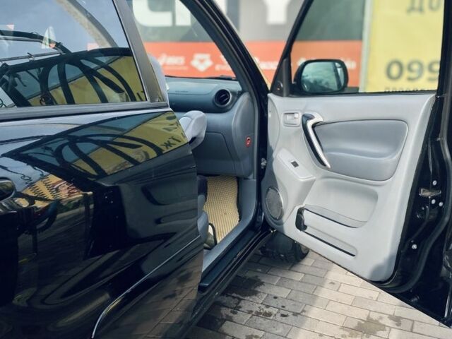 Черный Тойота РАВ 4, объемом двигателя 2 л и пробегом 30 тыс. км за 5000 $, фото 3 на Automoto.ua