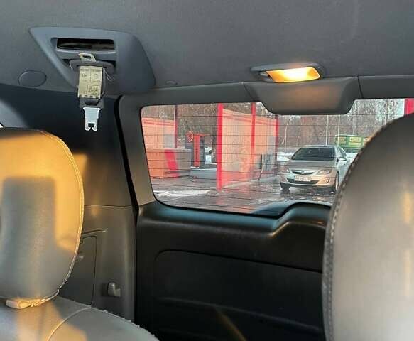 Черный Тойота РАВ 4, объемом двигателя 2 л и пробегом 330 тыс. км за 5400 $, фото 8 на Automoto.ua