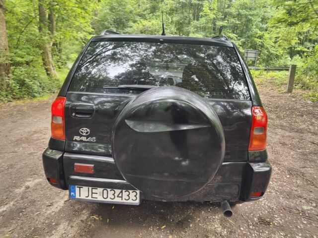 Чорний Тойота РАВ 4, об'ємом двигуна 2 л та пробігом 315 тис. км за 3300 $, фото 5 на Automoto.ua