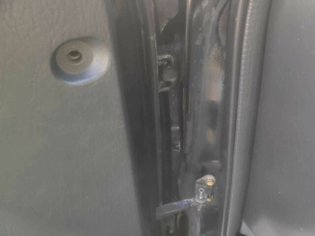 Черный Тойота РАВ 4, объемом двигателя 2 л и пробегом 506 тыс. км за 5300 $, фото 15 на Automoto.ua